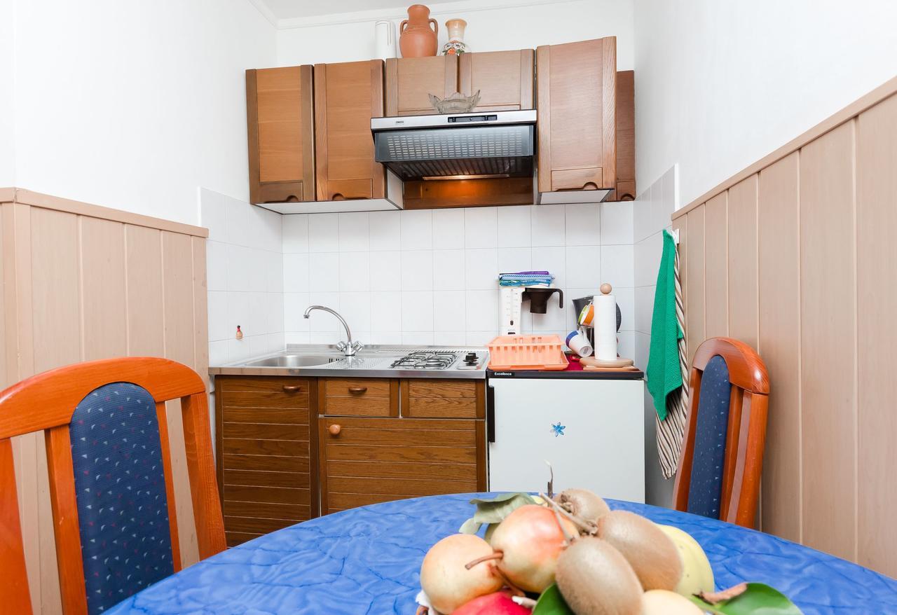 Apartments Ilinka Lovran Eksteriør billede